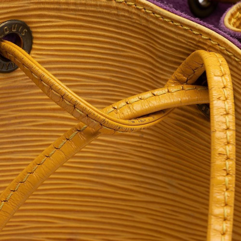 Louis Vuitton Vintage Epi Leather Noe Shoulder Bag - Picture 12 of 15